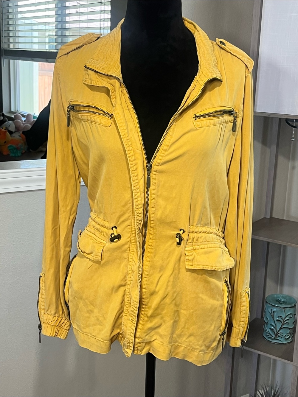 Max Jeans Yellow Utility Jacket with Zip Pockets